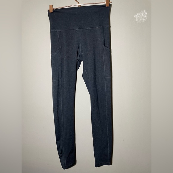 Offline by Aerie Black High-Waisted Leggings Size M - Picture 1 of 4